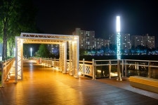 여름밤 무더위를 날려줄 보강천 야경 여행