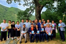 [영상 /포토] 옥천군 장계리 뿌리깊은나무, 400년 상수리나무 살리기