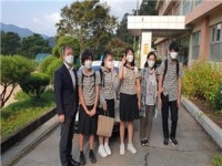 안내중학교 택시 타고 학교 다녀요