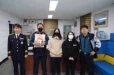 단성중 학생자치회, 경찰의 날 감사 편지 전달