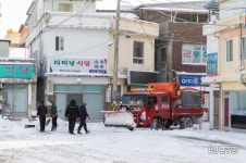 청양군, 도로 제설작업에 인력·물자 총동원
