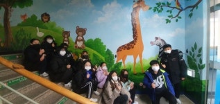 대전자양초, 노후 환경 개선을 위한 학교 벽화 그리기