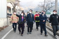 충북도, 영동군 매곡면 옥전리 산불 진화 완료