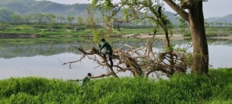 영동군새마을회쾌적한 환경을 위한 금강천변 환경정화 활동