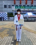 대전흥룡초 이은서 전국태권도대회금빛 발차기