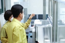 허태정 시장, 폭염에 지친 대덕구 선별진료소 방문 격려