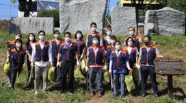 충북지방병무청, 명절 맞이 하천 정화 활동 및 전통시장 방문