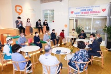 허태정 시장, 동구행복한어르신복지관방문