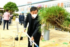 옥천군 이원초등학교 개교 100주년 기념 기념비 제막식