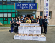 황간면지역사회보장협의체, 어버이날 맞아 사랑까지 담은 선물꾸러미 전달