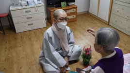 대전서구노인복지관재가노인지원센터, 취약계층어르신 80가구 감사 선물 전달