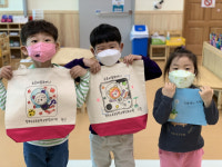 청주소로초병설유, 동화를 통한 인성교육 실시