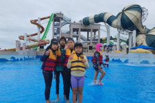 하동 양보초, 신나는 여름 주제 전교생 워터파크 여름 체험활동 참여