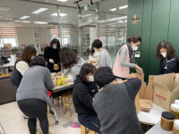 황간 청소년들과 학부모들, 지역 어르신들 위한 특별한 유자청 제작