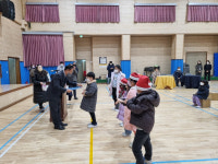 담양 월산면 김정남재단, 월산초등학교와 어려운 이웃에게 장학금 및 생계비 전달