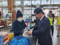 이재영 증평군수, 환경보전 활동 투명페트병 포인트제 앞장