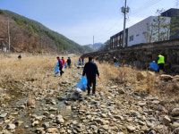 영동군 용화면 주민자치위원회 세계 물의 날 기념 용화천 환경정화활동