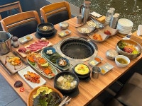 동림한우촌, 반려동물 동반입장 프라이빗룸 고급스러운 인테리어 인기