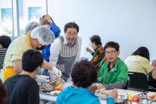 증평군장애인복지관, 가정의 달 맞아 어버이날 행사
