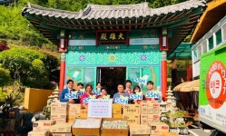 오봉산 산신암 김향란 주지 5월 정기기부, 세종금강로터리클럽 물티슈 기부