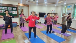 음성군 소이면, 어깨가 들썩... 노래하며 건강도 챙겨요~