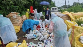 황간면 새마을협의회, 농약 빈병 수거 활동 실시