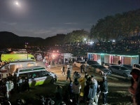 올해 마지막 하회선유줄불놀이에 역대 최대 인파 몰려