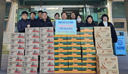 청양군 화성면 임철 명예면장 고향에 위문품 전달