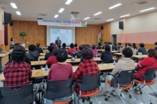 하동 금오농협, 양보·진교면 여성농업인 조직 대상 치매 예방운동 및 노래교실