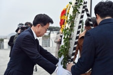 김태흠 지사,  충남보훈관 충혼탑 찾아 순국선열·호국영령 정신 기려