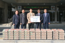 음성농협 이사 이세영, 최문수 어려운 이웃 위해 물품 기탁