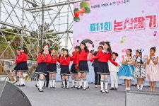 [카메라 뉴스]  2024 논산딸기축제, 논산딸기와 사랑에 빠지다.