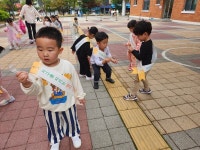 제천 명지초등학교병설유치원,  환경보호 캠페인지구를 위한 발걸음