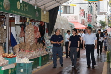 충북도 직원, 추석맞이 장보기 행사 및 복지시설 방문