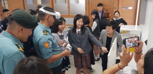 천안서여자중학교, 몽골국방고등학교 방문단 맞이