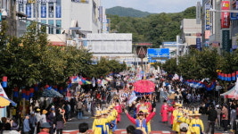 [영상뉴스] 제55회 영동난계국악축제, 국악의 열기로 물들다