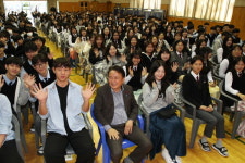 김영환 도지사, 지역 고등학생 대상 특강 개최