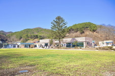 공주시, 폐교 활용해 선돌자연힐링마을 조성