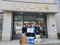 충청북도 경제통상국 직원, 설 맞이 장보기로 전통시장 활력 제고