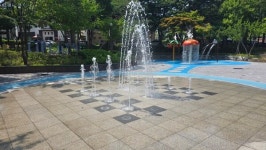 계룡시, 수경시설(바닥분수 등) 본격 운영