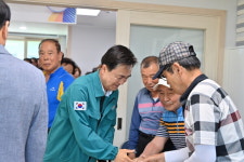 김태흠 지사, 무더위쉼터 폭염 대응 점검
