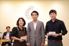 보은군, 카페 머문·한끼공작소 개소식 열고 본격 운영 돌입