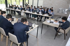 충북도폐교(대후초)의 대변신  농소막에서 도-시군 정책협의회 개최
