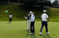 신중년층, 골프 캐디 전문 역량 키워 현장 진출 앞당긴다