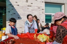 옥천군, 겨울 대비 김장 나눔 분위기 확산