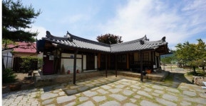 충주, 70년 농촌교회·90년 한옥 향토문화유산 지정