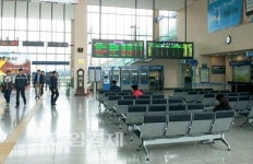 철도공사, 전남 순천역 점포임대 이상한 입찰