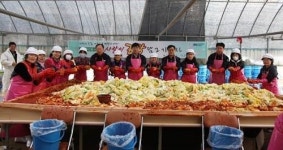 김장 속 버무리듯 이웃 감싸는 현대제철 순천사회봉사단