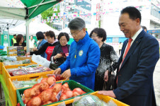 농협, 송정매일시장에 금요직거래장터 세워