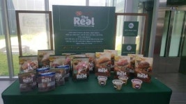 사람이 먹어도 OK 하림펫푸드, 수입산 사료와 겨루기 한판